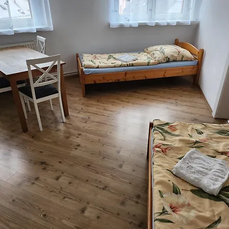 U Lasanu Πανσιόν 3*